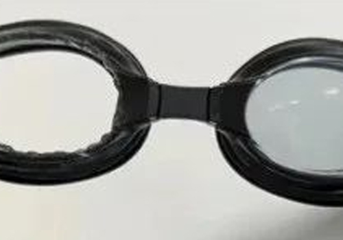 游泳护目镜伤眼？停止配戴护目镜能否逆转伤害？