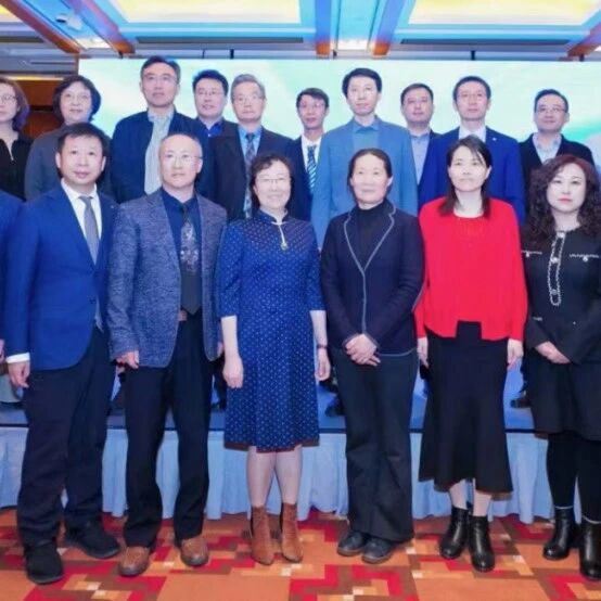 5 coolest waterproof mobile devices