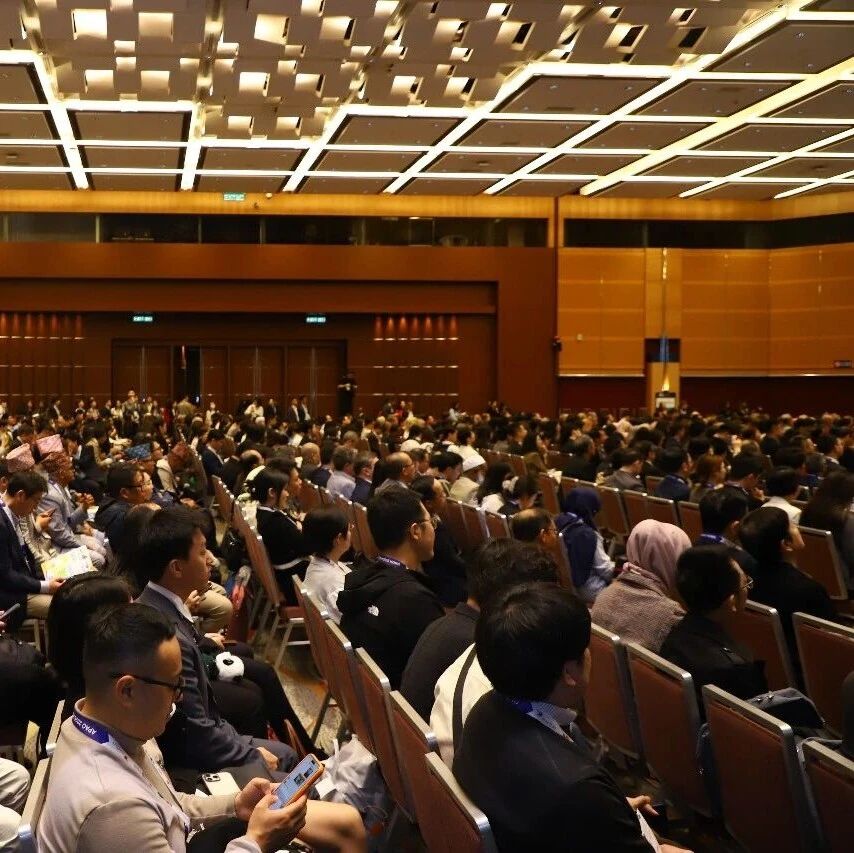 5 coolest waterproof mobile devices